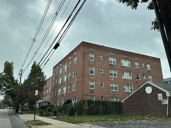 2nd image of 100 S Ocean Ave APT 4H