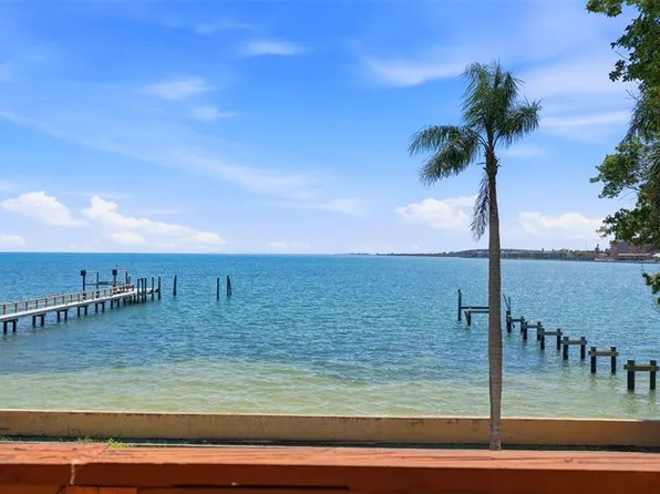 6754 31st St S, Saint Petersburg, FL 33712