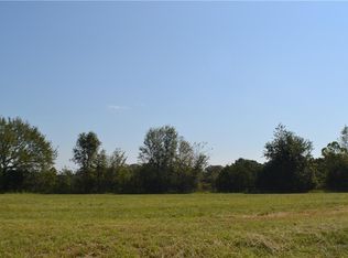 Springtown Rd, Gentry, AR 72734