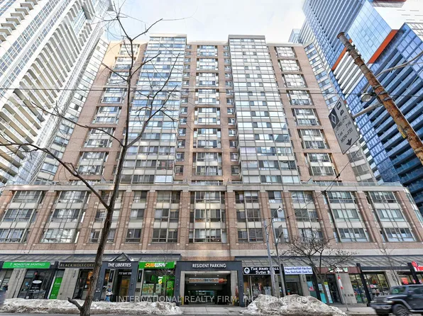 711 Bay St, Toronto, ON