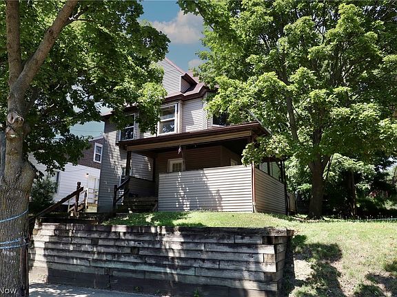 2nd image of 835 Kenmore Blvd