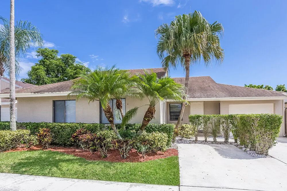 3 bed, 2.0 bath, 1592 sqft, $4,630 — Photo 1