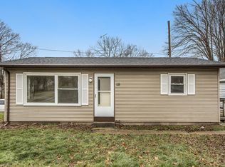 401 W Clinton St, Augusta, MI 49012
