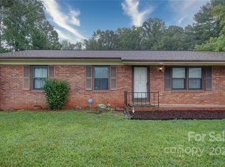 2424 Belle Terre Rd, Statesville, NC 28625
