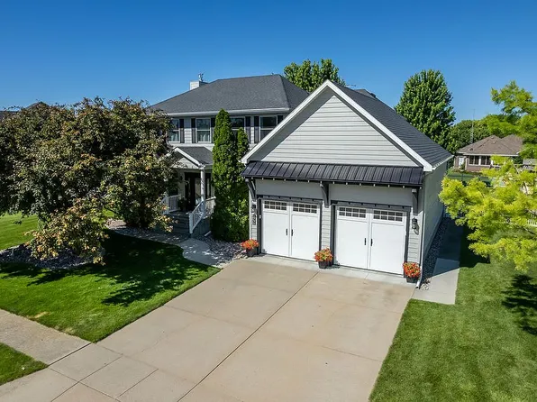 1956 E Camino Real St, Columbus, NE 68601