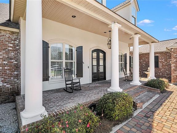 4th image of 917 Great Southern Dr