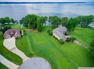 13417 Inverness Pl, Athens, AL 35611