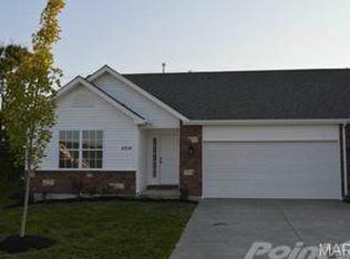 4814 Misty Wood Ct, Wentzville, MO 63385
