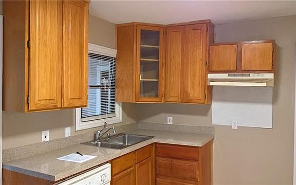 2nd image of 2629 Frazier Ave