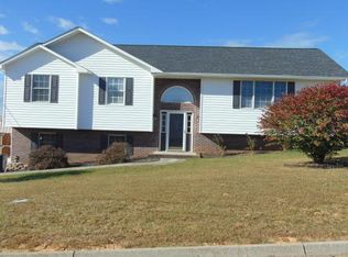 100 Cheyenne Ln, Church Hill, TN 37642