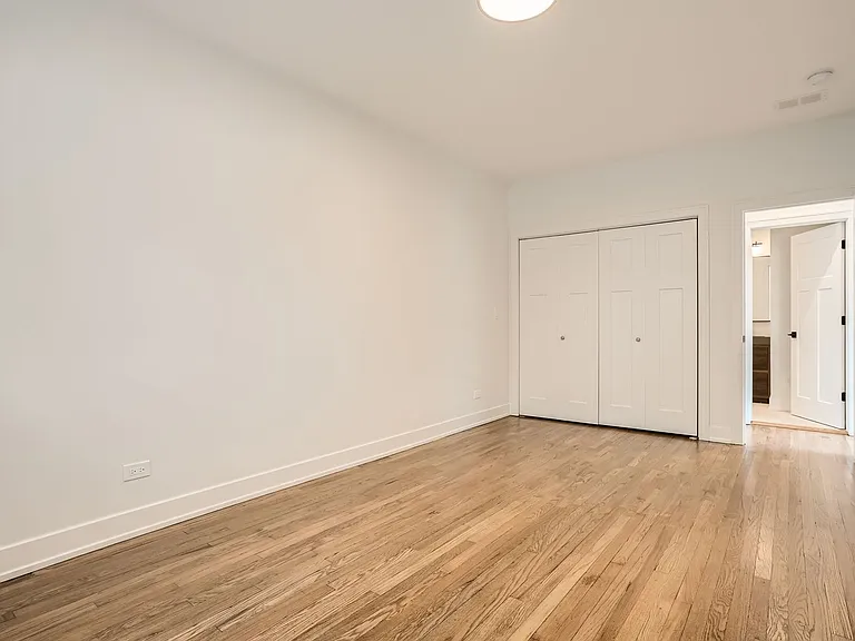 2602 N Springfield Ave #1 — Photo 9