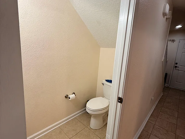 5922 Brice Ct — Photo 6