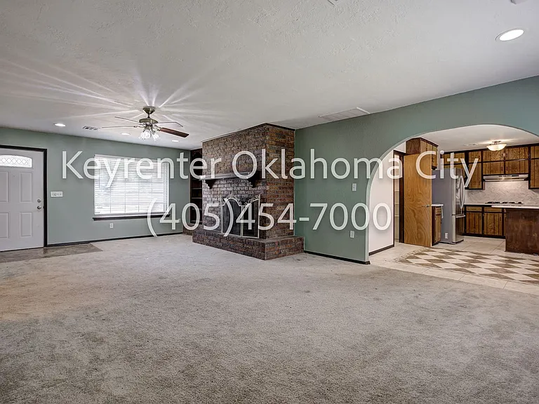 10912 N Blackwelder Ave — Photo 8