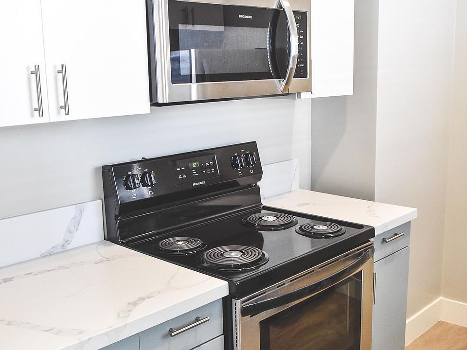 1st image of 1344 7th Ave APT 22
