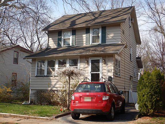 3rd image of 563 Kenwood Pl