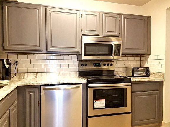 5th image of 2205 S Huron Pkwy APT 1