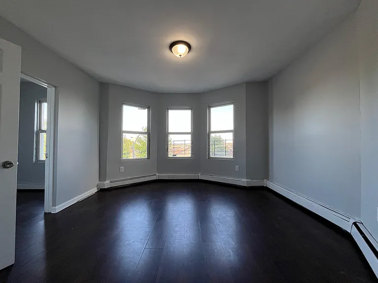 133 Elizabeth Ave #2 — Photo 8