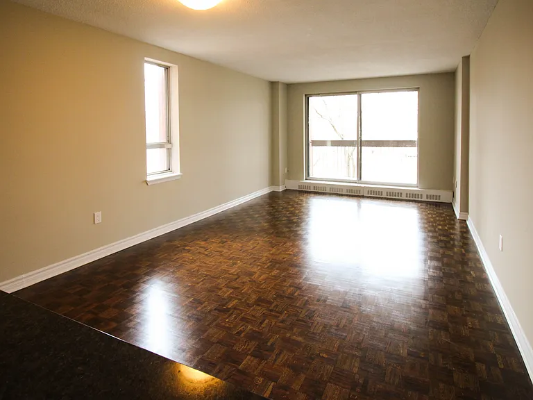 3000 Victoria Park Ave — Photo 16