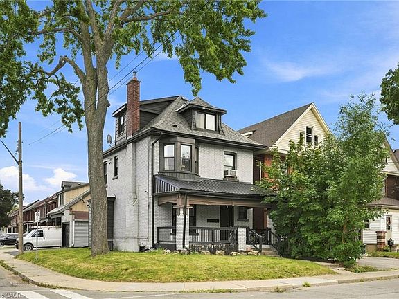 3rd image of 106 Barnesdale Ave N