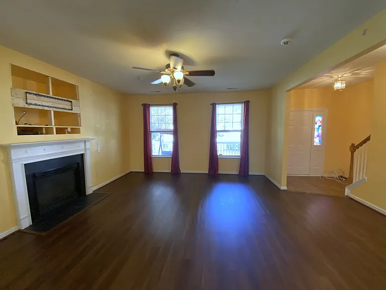217 W Gilbert St — Photo 3