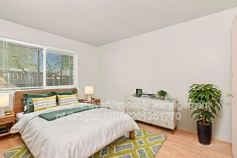 2 bed, 1.5 bath, 1000 sqft, $1,595 — Photo 2