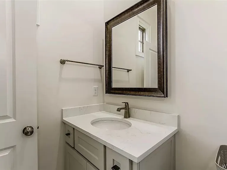 830 Arundell St — Photo 14