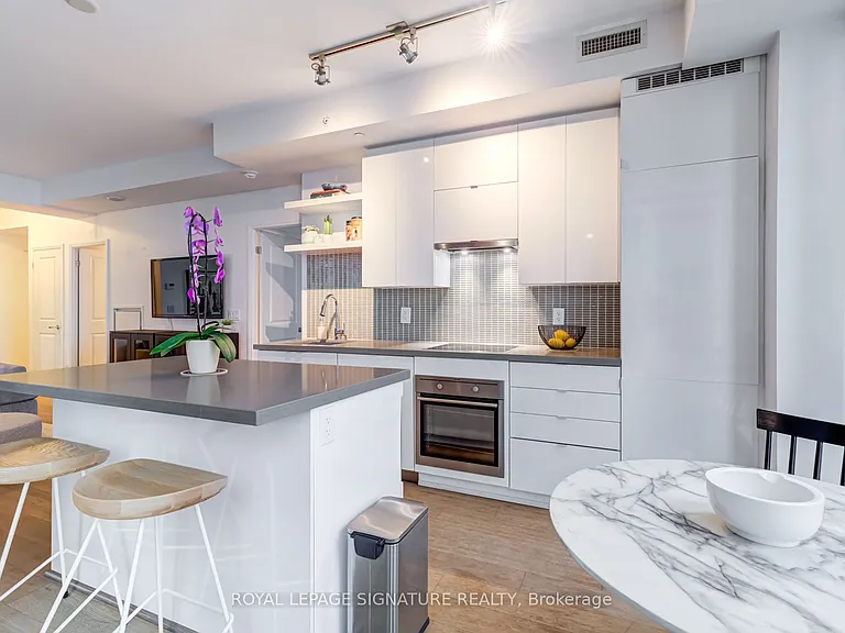 60 Annie Craig Dr #B415 — Photo 13