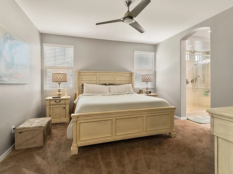 3859 E Welton Ln — Photo 16