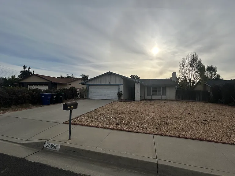 25861 Amapolas St — Photo 22