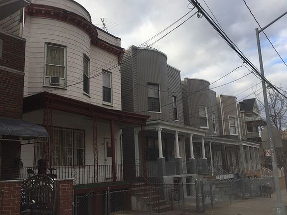 4th image of 1389 Crotona Ave
