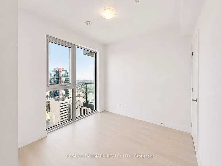 75 James St S #2202 — Photo 10