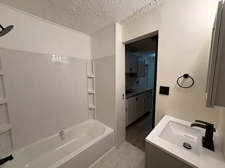 1814 North Ave #3 — Photo 6