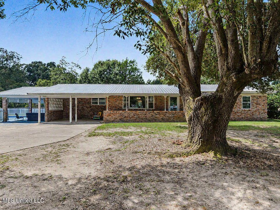 1st image of 22612 Highway 613