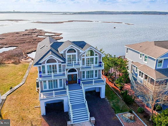 5th image of 36806 Bayside Dr