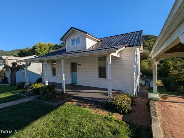 1029 W Jackson St, Gate City, VA 24251