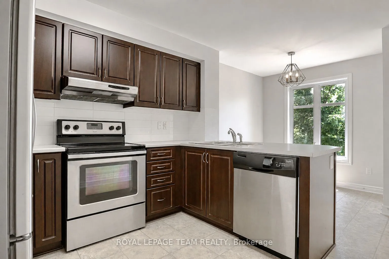 2 bed, $3,050 — Photo 3