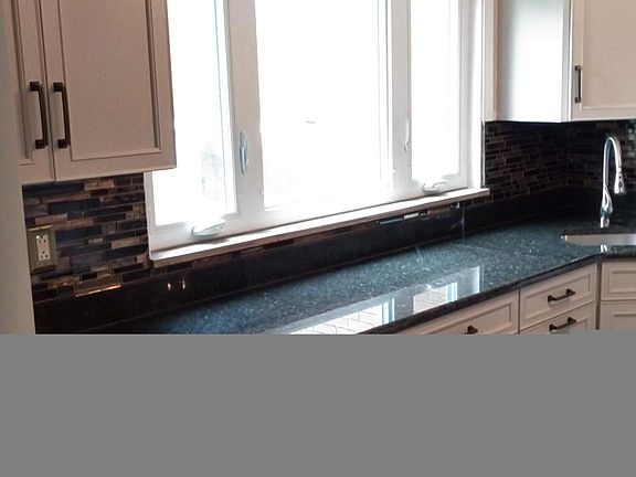4th image of 1473 Hollyrood Rd #1473