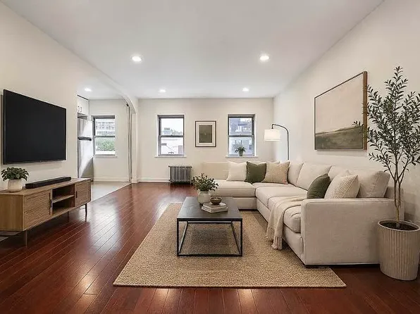 86 S 4th St APT 2, Brooklyn, NY 11249
