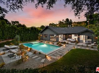 3721 Woodcliff Rd, Sherman Oaks, CA 91403
