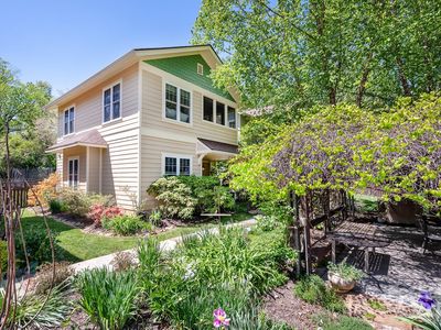 18 Sevan Ct, Asheville, NC, 28806