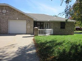 424 S Harris St, Wilber, NE 68465