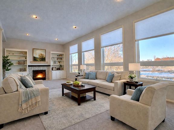 5th image of 2338 Manuela Dr