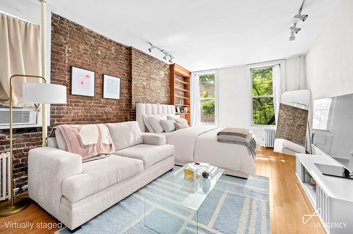 Building Photo - 147 Sullivan St #2A
