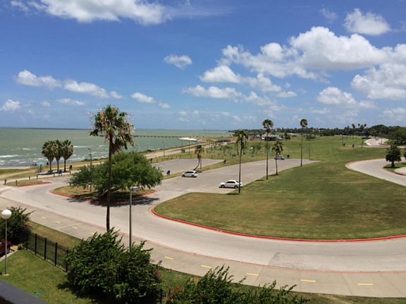 5th image of 1400 Ocean Dr APT 302C