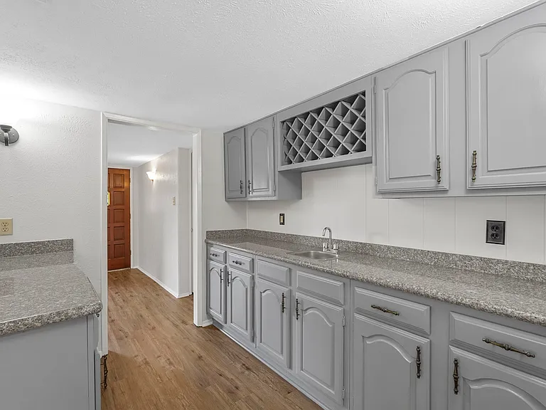 848 Shenandoah Dr — Photo 29