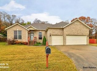 656 W Foothills Dr, Fayetteville, AR 72701