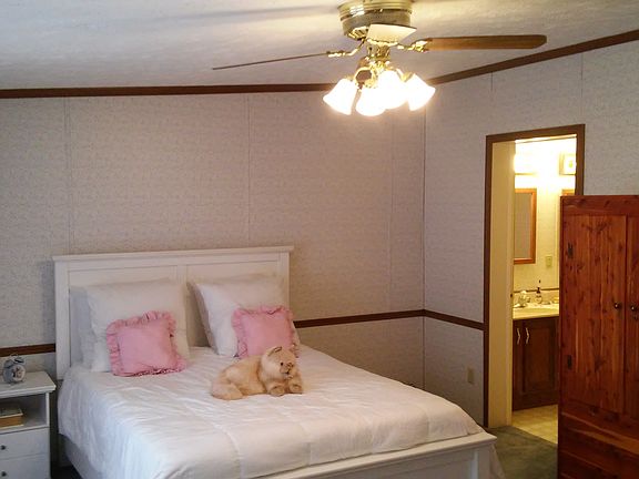 3rd image of 126 Ventner Ct