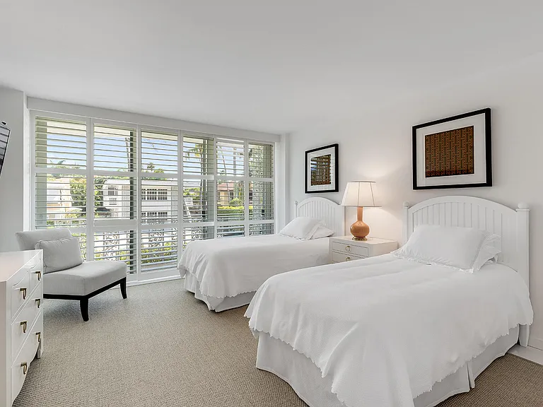 227 Australian Ave #1E — Photo 8