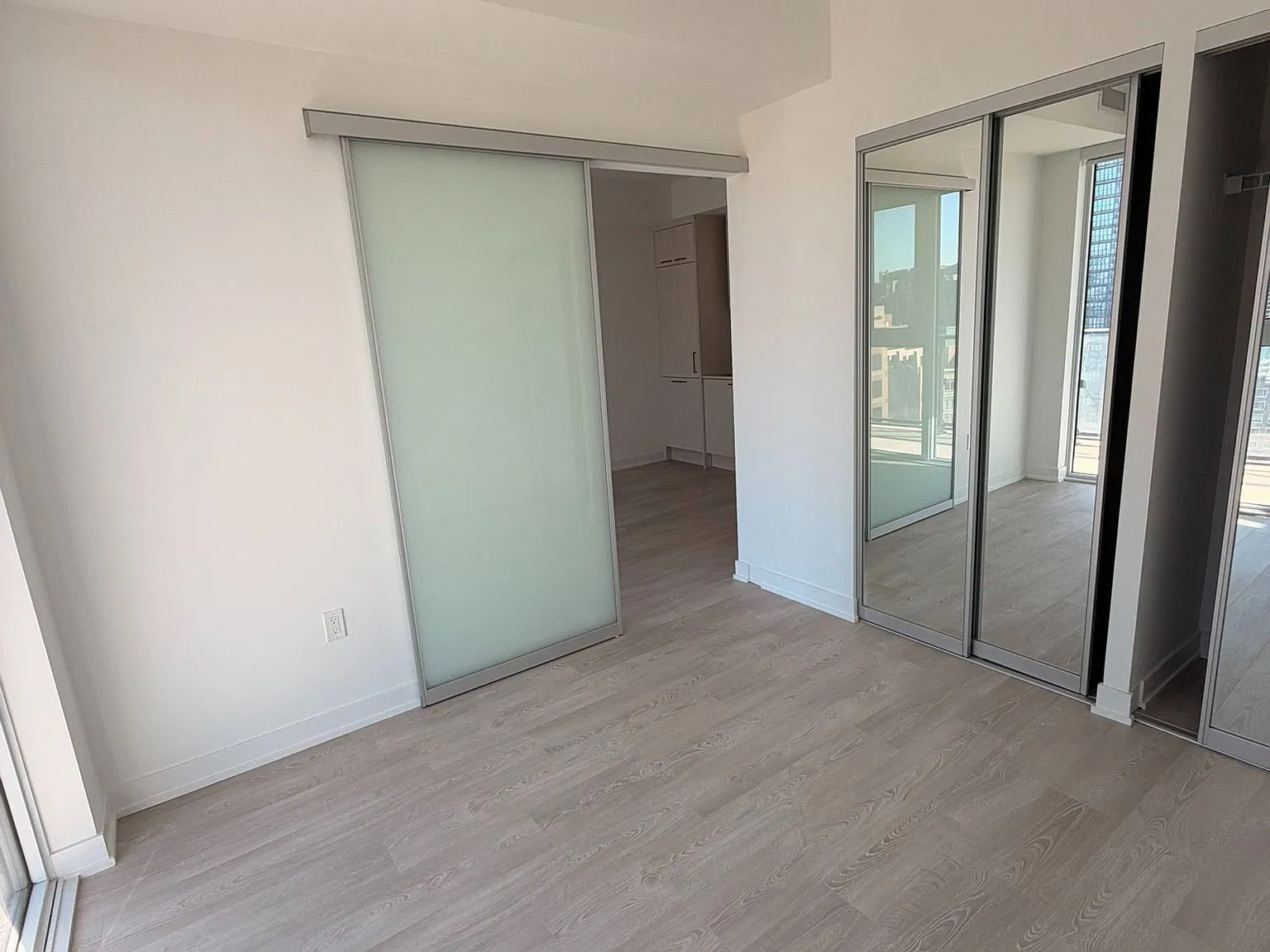 2 bed, $2,500 — Photo 3
