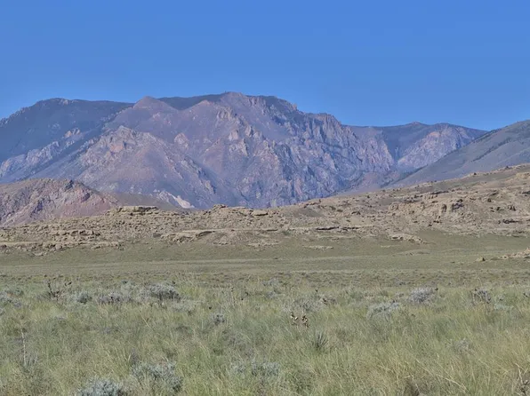 705 Road 1AB, Clark, WY 82435